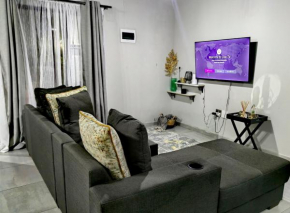 Klaasy Pristine (Luxury Apartment)